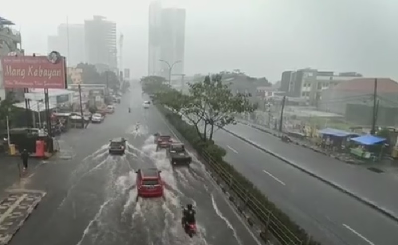 Depok Hujan Deras, Genangan Terjadi di Sejumlah Lokasi