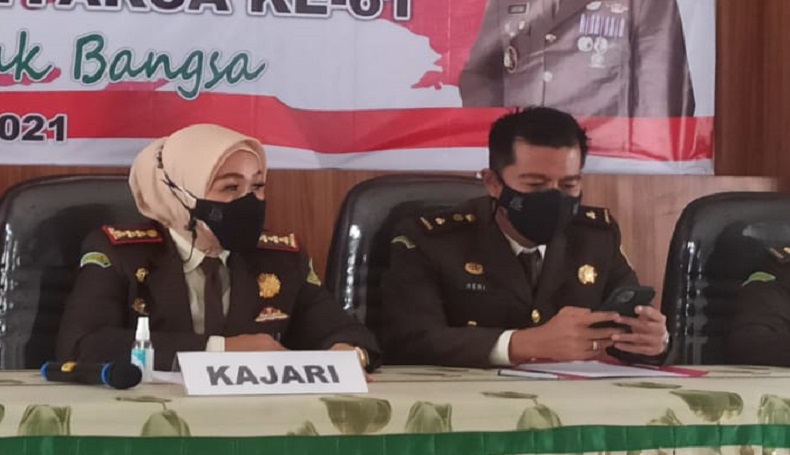 Mengenal Mpok Atie, Anak Betawi yang Jadi Penuntut Umum dan Kajari Karawang