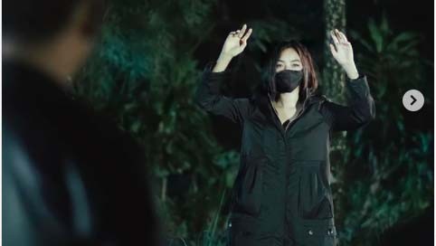 Glenca Chysara Unggah Foto Adegan Elsa Dipenjara, Netizen: Plis Ikatan Cinta Jangan Tamat