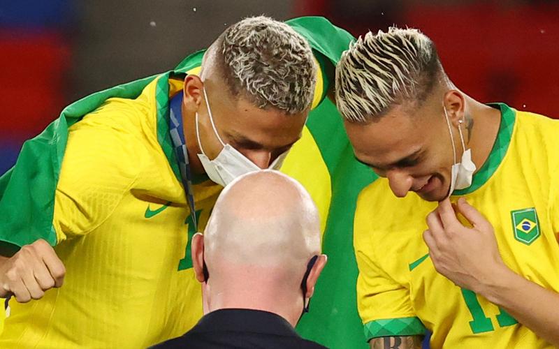 Sabet Medali Emas Olimpiade Tokyo, Striker Brasil Sebut Presiden FIFA Botak