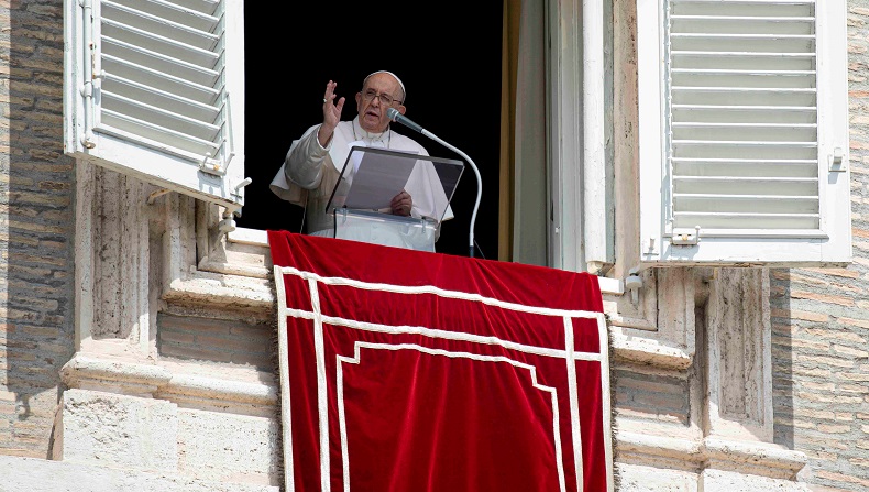 Polisi Sita Amplop Isi Pistol, Ditujukan untuk Paus Fransiskus