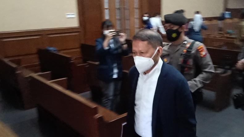 RJ Lino Didakwa Rugikan Negara Rp27 Miliar terkait Pengadaan 3 QCC Pelindo II