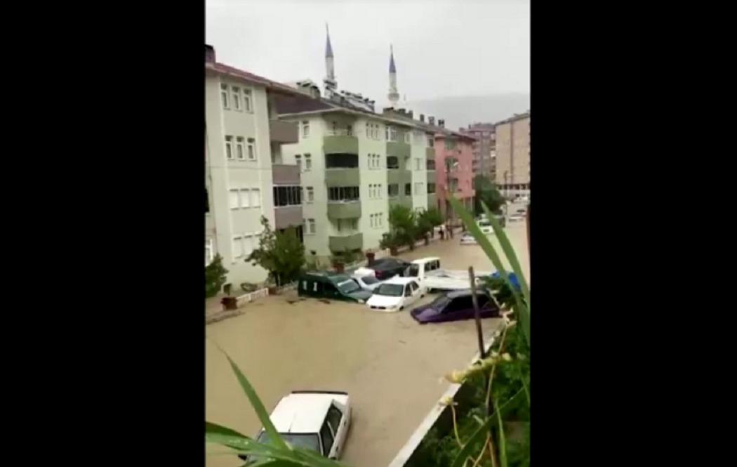 Usai Kebakaran Hutan Dahsyat, Turki Kini Diterjang Banjir Besar