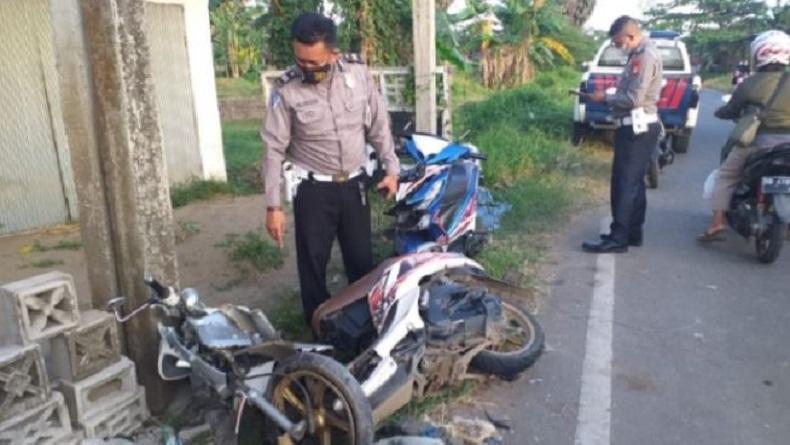 Tabrakan Maut di Jalan Poros Gowa-Takalar, 2 Pengendara Motor Tewas