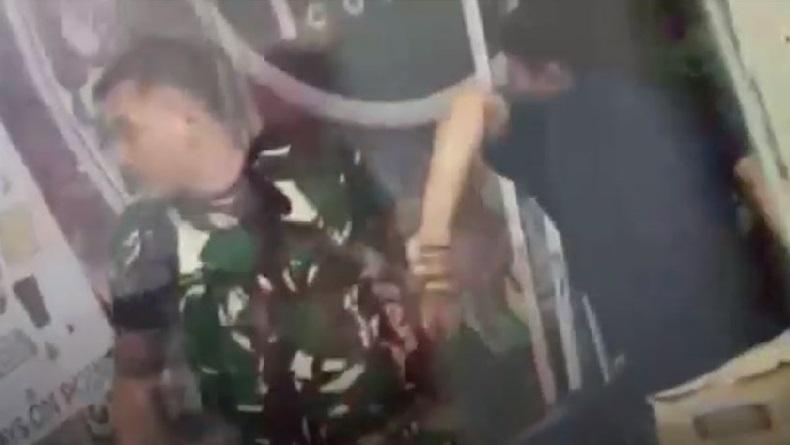 Pemuda di Gowa Babak Belur Dikeroyok Massa, Selamat usai Ditolong Tentara