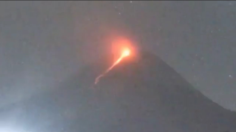 BPPTKG Catat 70 Kali Guguran Lava Pijar selama Sepekan