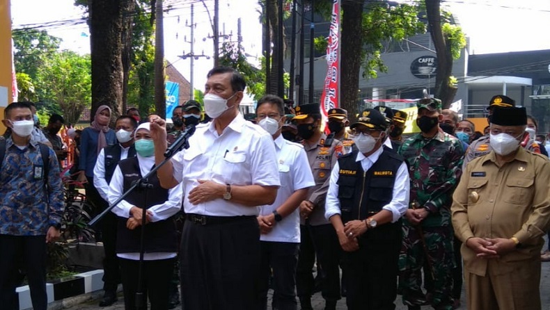 Cek Penanganan Covid-19 di Malang, Menko Luhut: Jangan Tutupi Angka Kasus, Dibuka Aja