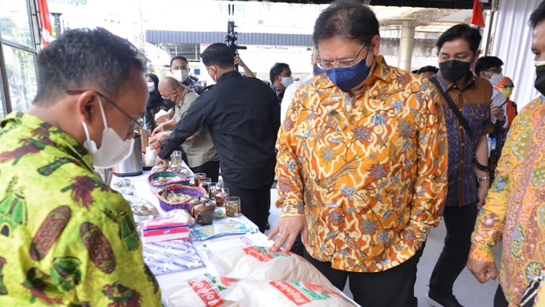 Menko Airlangga Apresiasi UMKM Ekspor Perdana Telur Tetas ke Myanmar: Ini Jarang