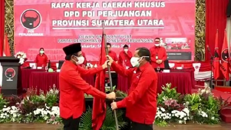 Djarot Kembali ke DPP, Eks Bupati Samosir Rapidin Simbolon Jadi Ketua PDIP Sumut