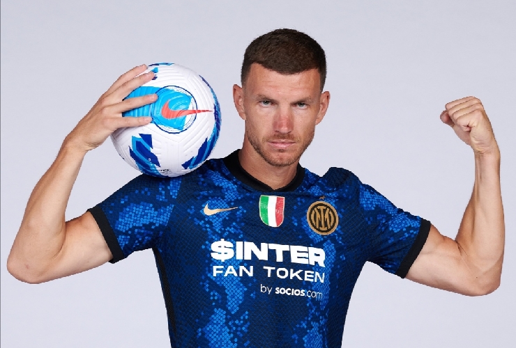 Dapat Pengganti Lukaku-Hakimi, Inter Milan Resmi Rekrut Dzeko dan Dumfries