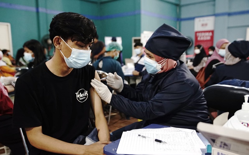 Kejar Herd Immunity September 2021, Peritel Buka Sentra Vaksinasi Covid-19 di 5 Kota