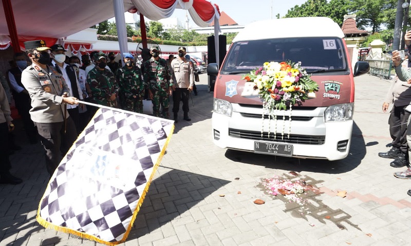 22 Mobil Vaksin Keliling di Surabaya Resmi Beroperasi, Kapolda Jatim: Segera Daftar 