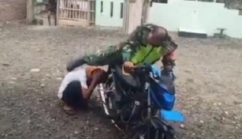 Viral Paksa Warga Tempelkan Telinga di Knalpot, Oknum Prajurit TNI AD Ditahan