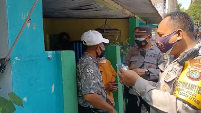 Sempat Kaget Rumah Didatangi Polisi, Warga Koja Akhirnya Bersedia Divaksin