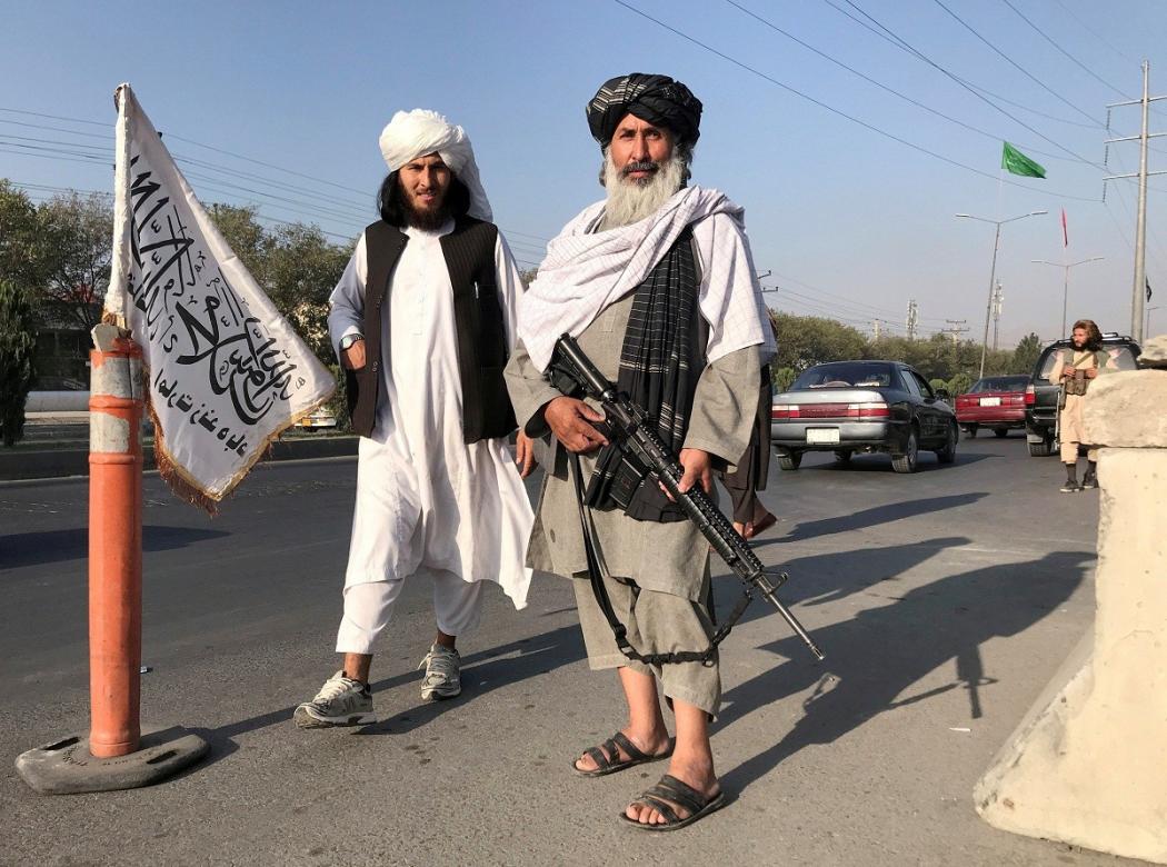 Kuasai Afghanistan, Taliban Tukar Senapan AK-47 Rusia dengan Senjata Buatan Amerika