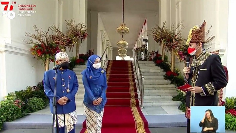 Peringatan HUT ke-76 RI di Istana, Wapres KH Ma'ruf Amin dan Istri Kenakan Baju Adat Sunda Biru