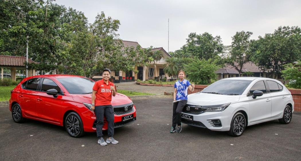 Greysia Polii dan Apriyani Rahayu Akhirnya Terima Hadiah Mobil Honda City Hatchback RS 