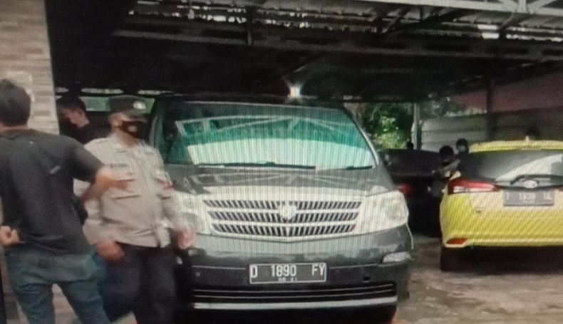 Aneh, Pembunuh Tak Bawa Kabur Alphard usai Habisi Ibu dan Anak di Subang