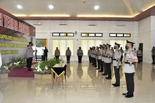 Kapolda Babel Pimpin Sertijab 2 PJU dan 3 Kapolres