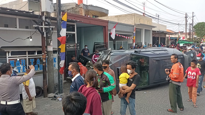 Fortuner Hajar Sedan dan Motor di Samping Polsek Tanjung Priok, Satu Korban Patah Kaki