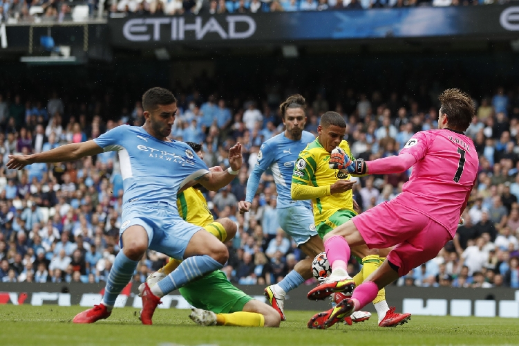 Man City Vs Norwich: The Citizens Pesta Gol 5-0