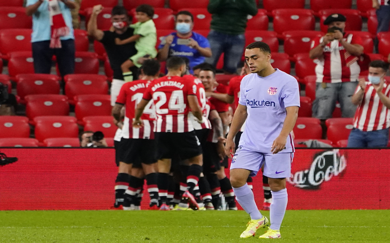 Tak Cukup Rekrut Casemiro, Man United Serius Incar Bek Barcelona