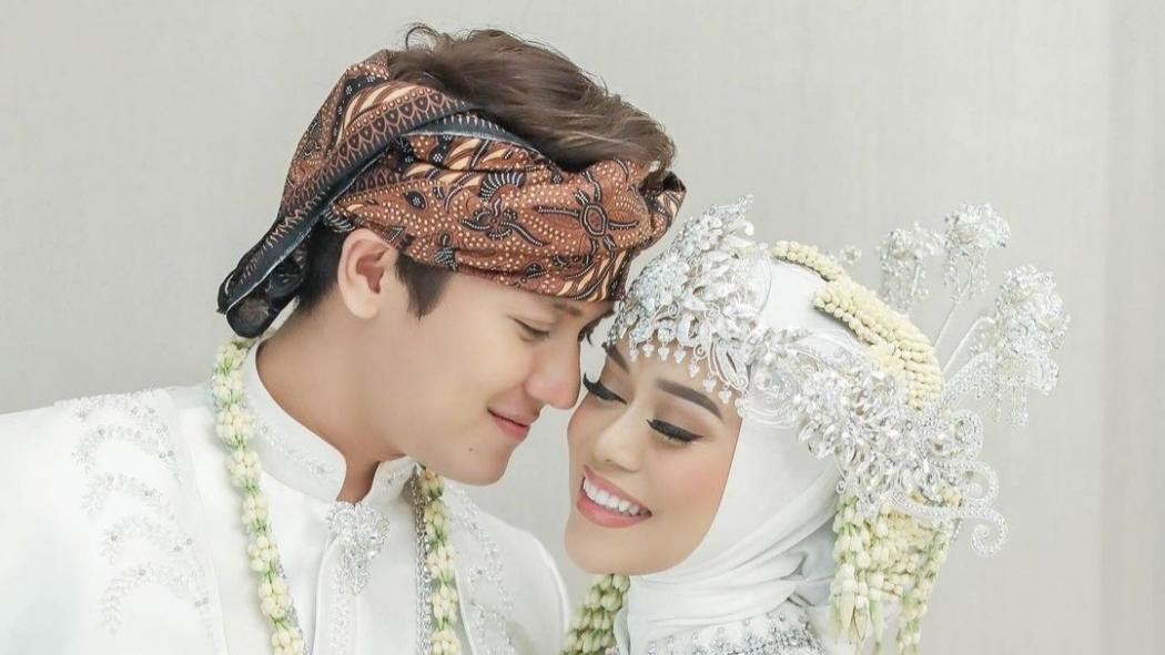 Lesti Kejora Cerita Malam Pertama: Dede Canggung, Jadinya Main Handphone Wae