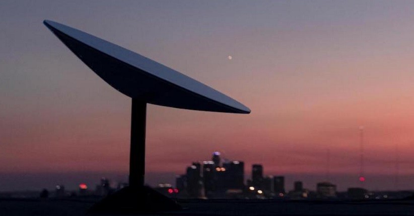 SpaceX Kirimkan 100.000 Terminal Internet Satelit Starlink