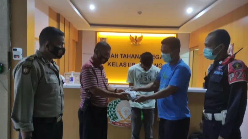 Bingung Cara Selundupkan Barang, Pria di Padang Lemparkan Sabu ke Dalam Rutan