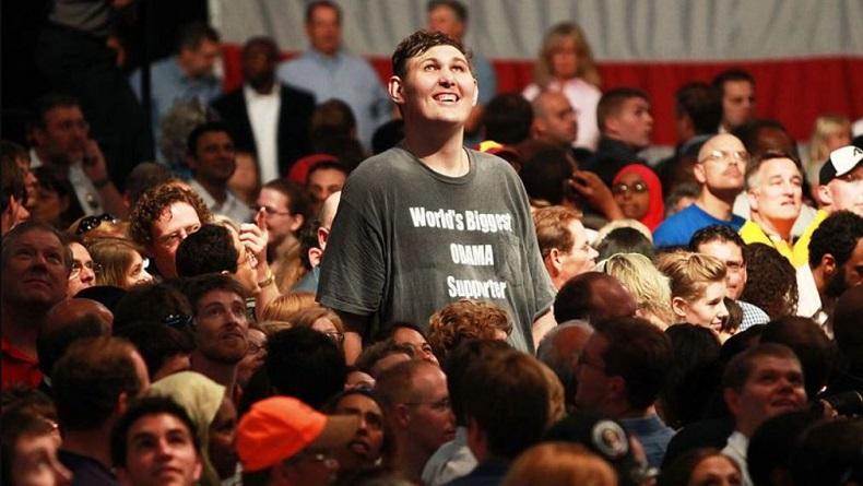 Kabar Duka, Pria Tertinggi di AS Meninggal akibat Penyakit Jantung   