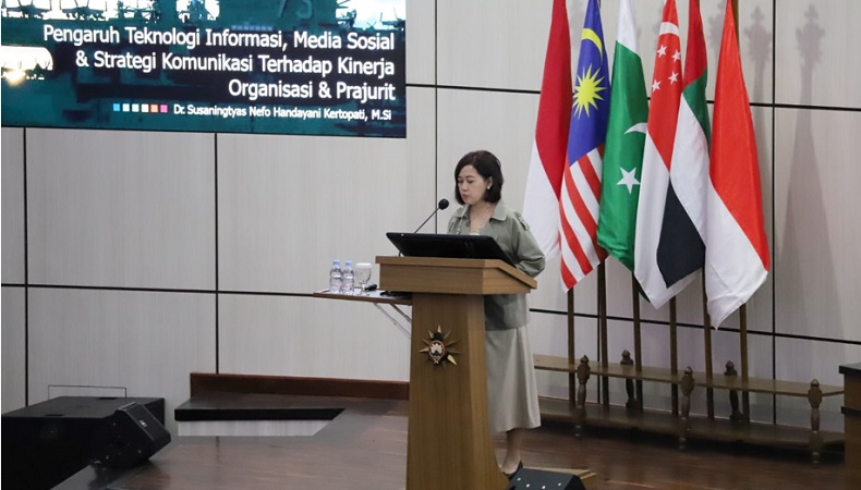 Susaningtyas: Institusi Militer dan Prajurit Perlu Manfaatkan Medsos untuk Bangun Institution Branding