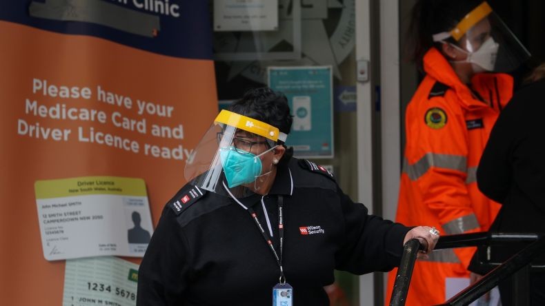 Kasus Covid Terus Melonjak, Rumah Sakit Australia Mulai Bangun Tenda di Halaman