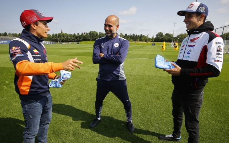 Kunjungi Man City Jelang MotoGP Inggris, Marc Marquez Terkesan dengan Guardiola