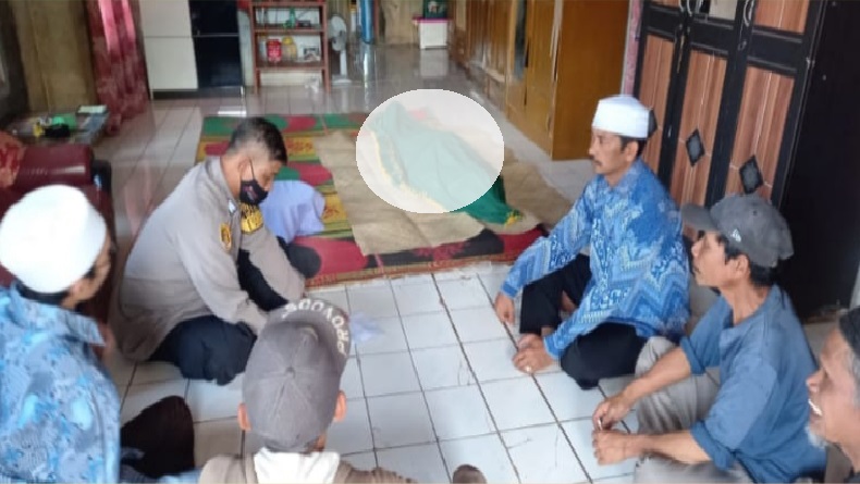 Tragis, Jatuh dari Pohon Randu saat Cari Madu, Warga Cikakak Sukabumi Tewas