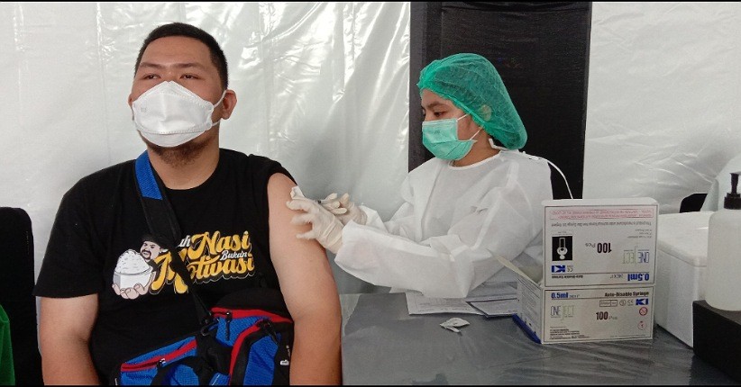 Ikut Vaksin Dosis Ke-2 di Sentra MNC, Warga Dukung Tercapai Herd Immunity