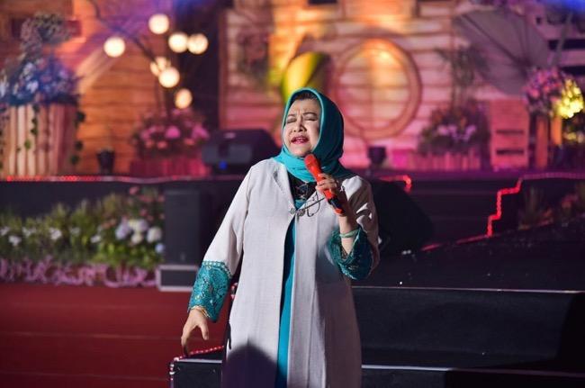 Emilia Contessa Penyanyi Top Era 1970-an, Begini Kehidupannya Sekarang   