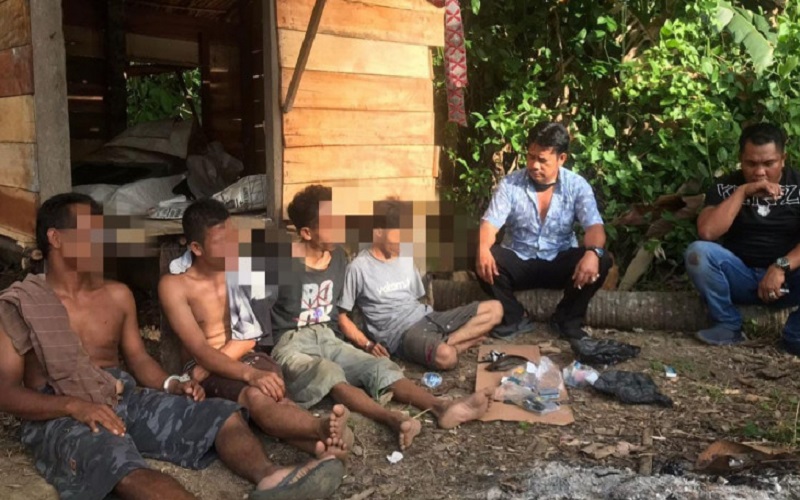 Transaksi Narkoba di Pondok, Empat Pengedar Ditangkap dengan 35 Paket Sabu