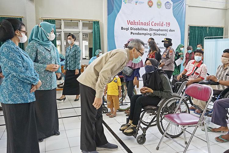 Gebyar Vaksinasi Ditutup, Hari Ini IKA Unpad Vaksin Kelompok Disabilitas di SLB Cicendo