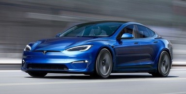 Pakai Autopilot, Tesla Tabrak Mobil Polisi yang Sedang Menepi di Jalan