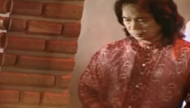 5 Lagu Hits Chrisye Dinyanyikan Ulang Musisi Top, dari Ariel Noah hingga Ari Lasso