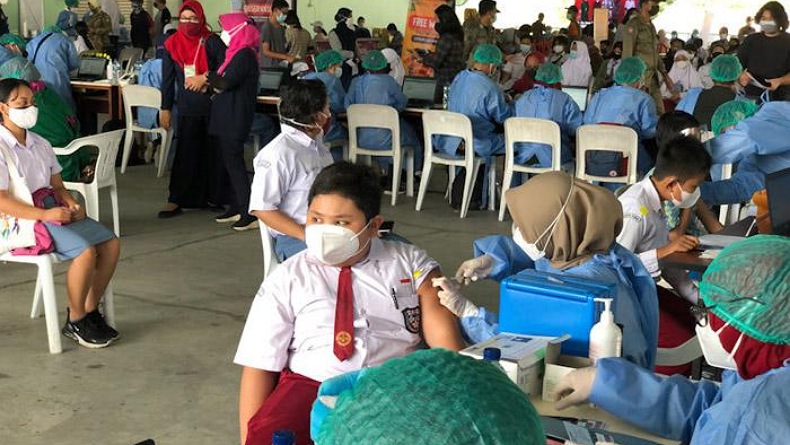 Sebanyak 1,9 Pendidik dan 1,7 Juta Pelajar di Indonesia Sudah Divaksin