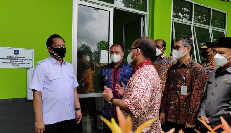 Mendagri Pantau Vaksinasi Anak di Pangkalpinang   