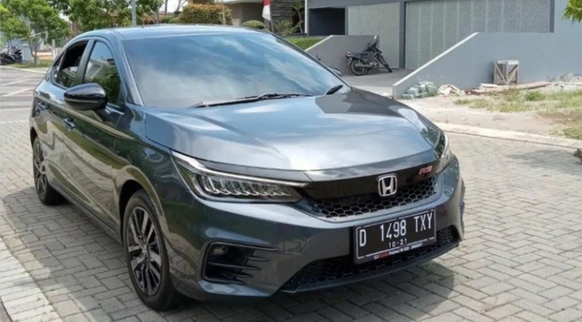 VW Diambil, Larissa Chou Beli Mobil Baru untuk Putranya Yusuf