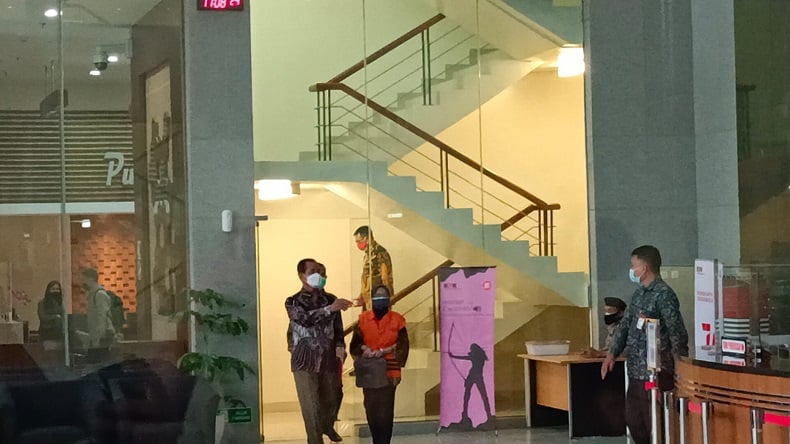 KPK Tahan Tersangka Swasta Kasus Dugaan Korupsi di Perum Jasa Tirta II