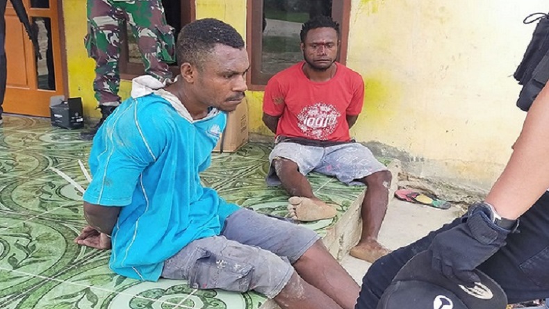 Penampakan 2 Anggota KKB Papua Terduga Pembunuh Prajurit TNI di Posramil Kisor