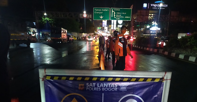 Ramai, Ganjil Genap di Puncak Berlaku hingga Malam