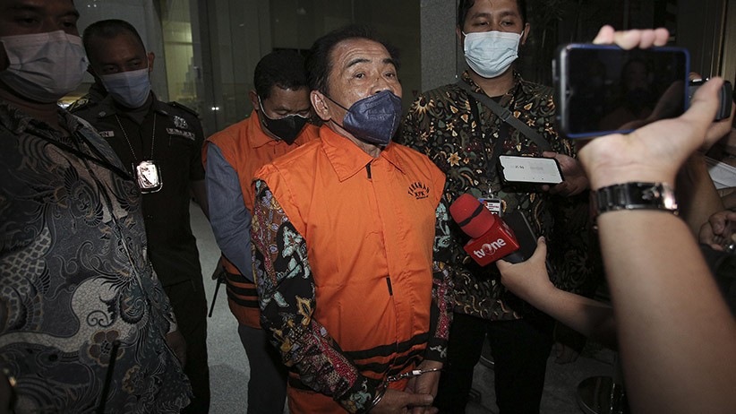 KPK Geledah Ruang Tahanan Bupati Banjarnegara Budhi Sarwono