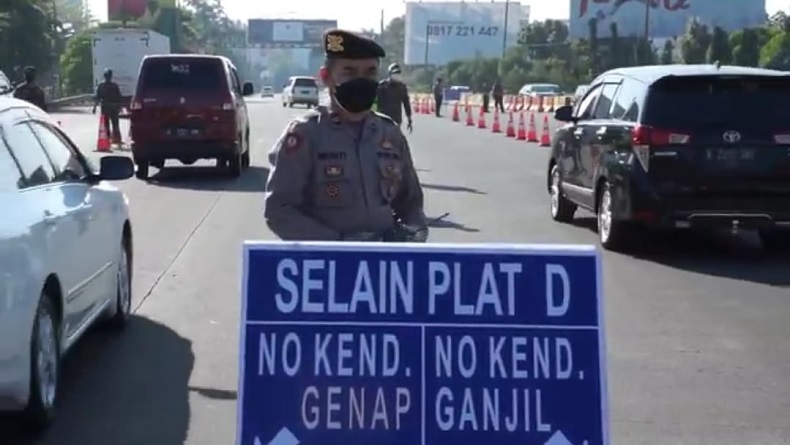 Pagi sampai Sore Ganjil Genap di Bandung, 916 Kendaraan Diputar Balik di Gerbang Tol