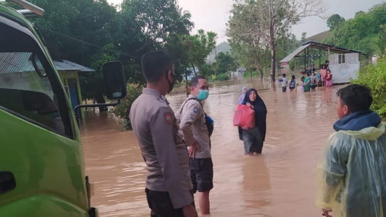 Curah  Hujan Tinggi, Sejumlah Desa di Gorontalo Utara Terendam Banjir