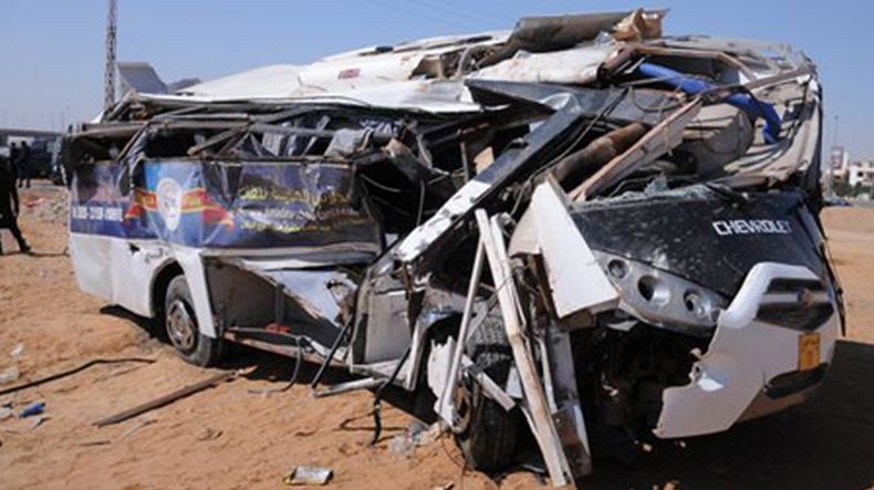 Bus Ngebut Terguling di Jalan Raya, 12 Orang Tewas
